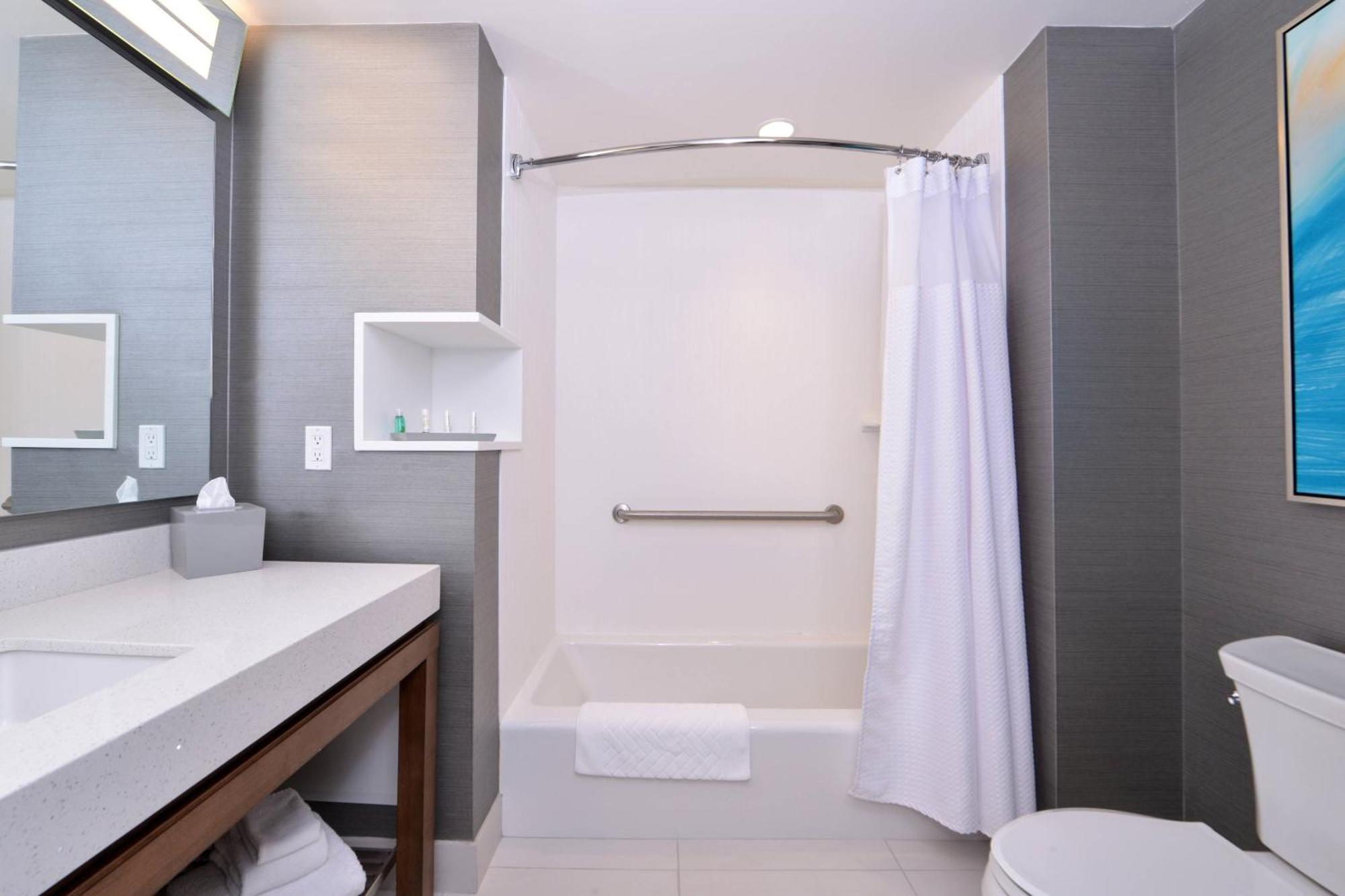 Courtyard By Marriott Saskatoon Airport Hotel Exterior photo