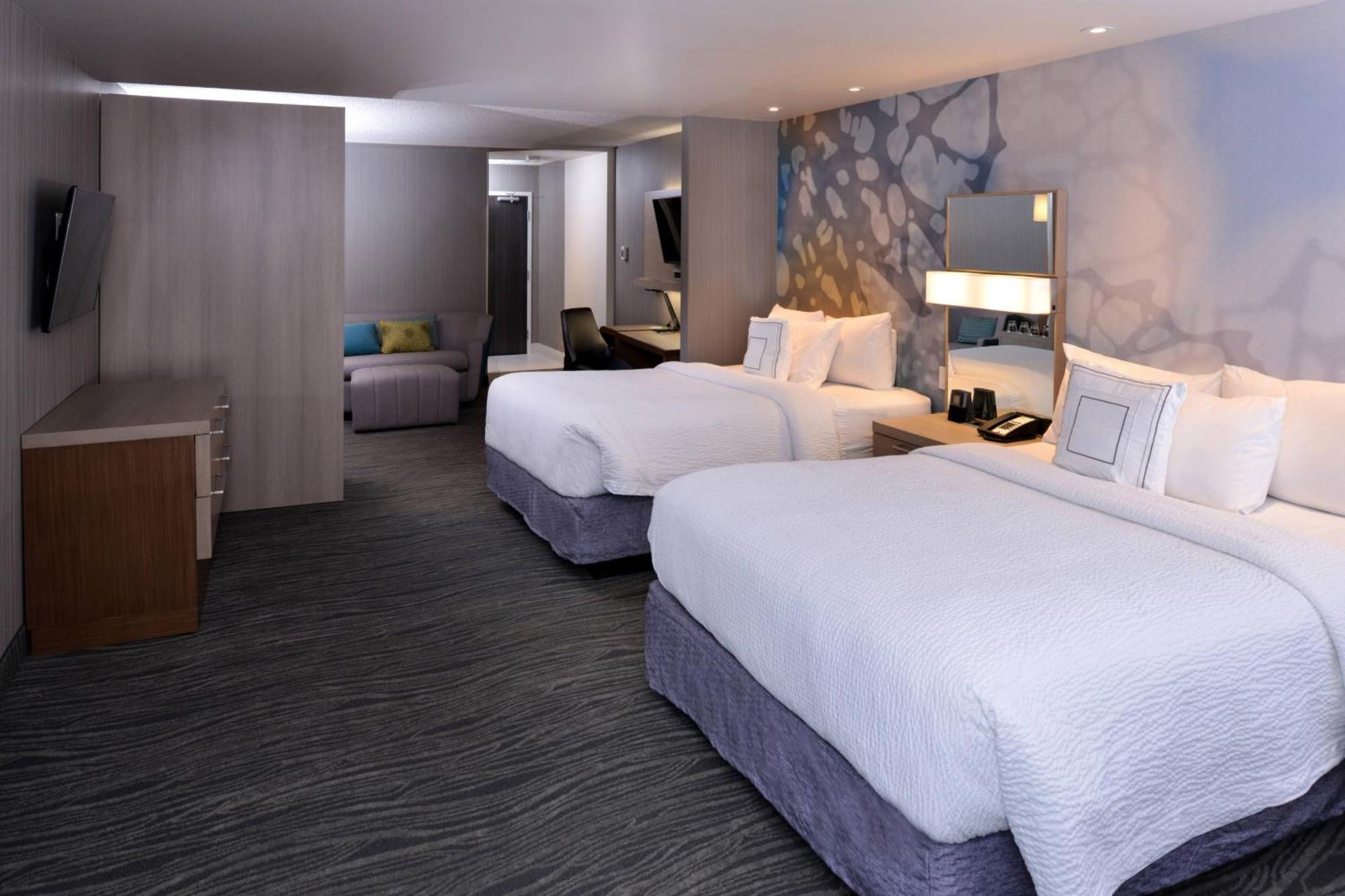 Courtyard By Marriott Saskatoon Airport Hotel Exterior photo