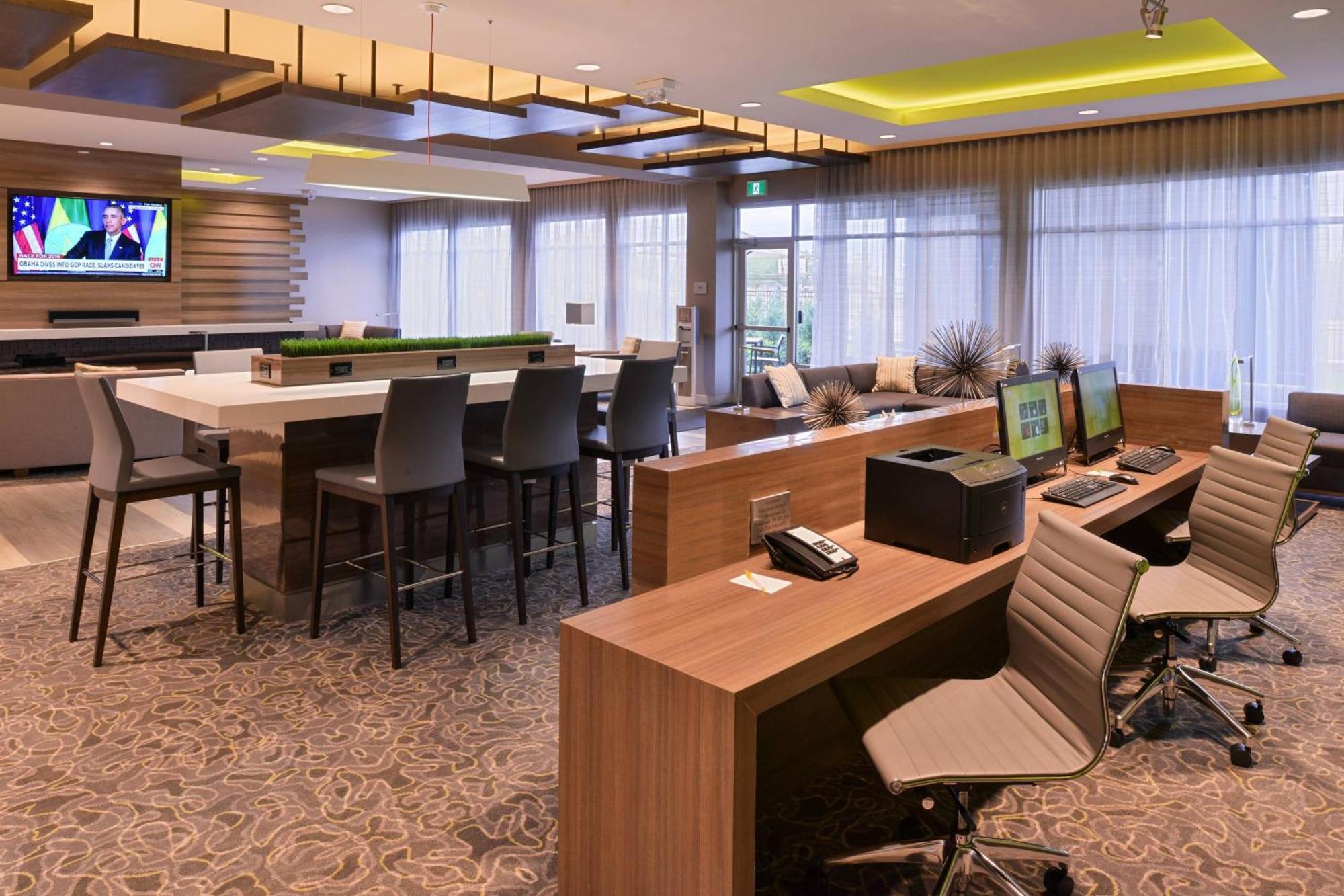 Courtyard By Marriott Saskatoon Airport Hotel Exterior photo